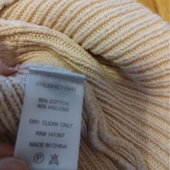 ASTR the Label cream cable knit button sweater XS XXS - Picture 11 of 12